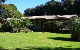 Residence Hoteliere A Trama